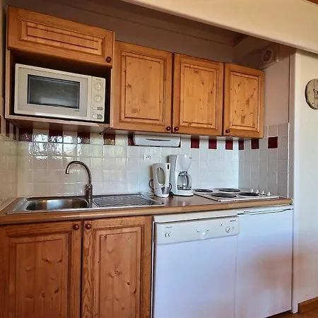 Apartment Pres Des Pistes Avec Vue Mont-blanc, Parking Gratuit - Fr-1-455-38 La Plagne